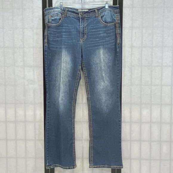 Faded Glory Embroidered Bootcut Joy Jeans 18W Medium Wash Denim Slim Fit Classic - Picture 1 of 14